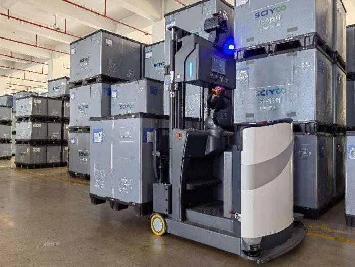 Xingyu Auto × Standard Robots | Smart logistics benchmarking solution for the auto parts industry